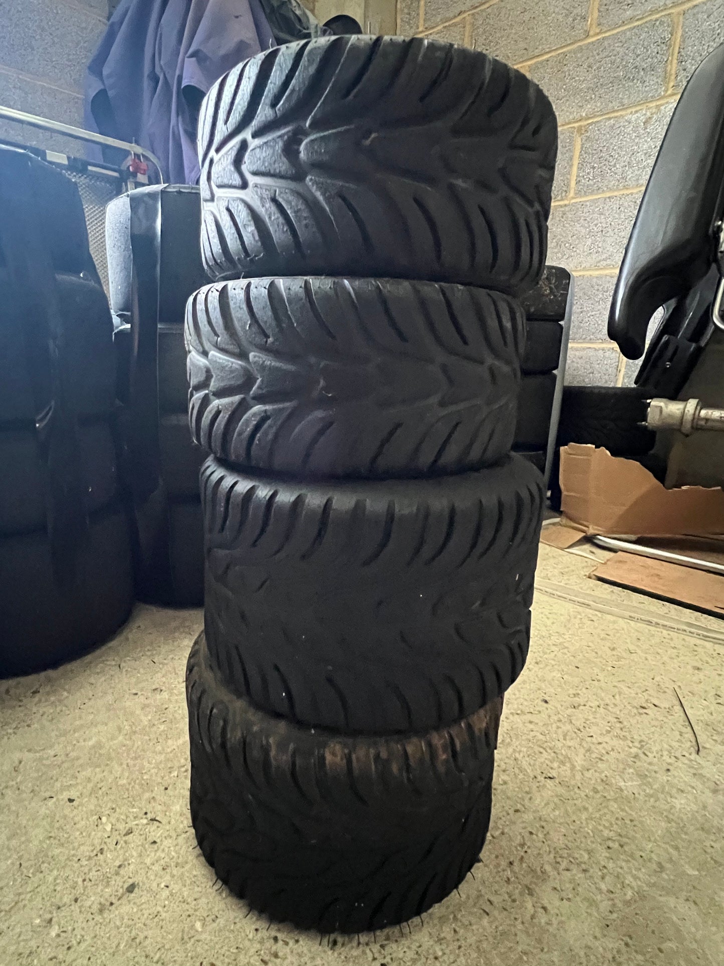 MOJO W5 Wet Tyres