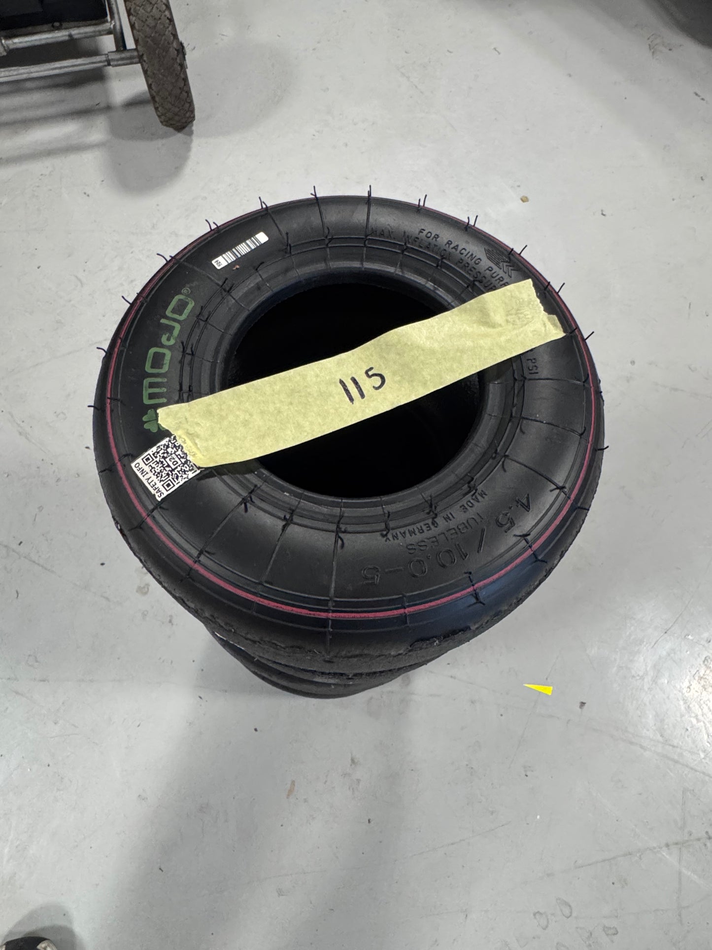 Mojo D2 Tyre Set ID 115