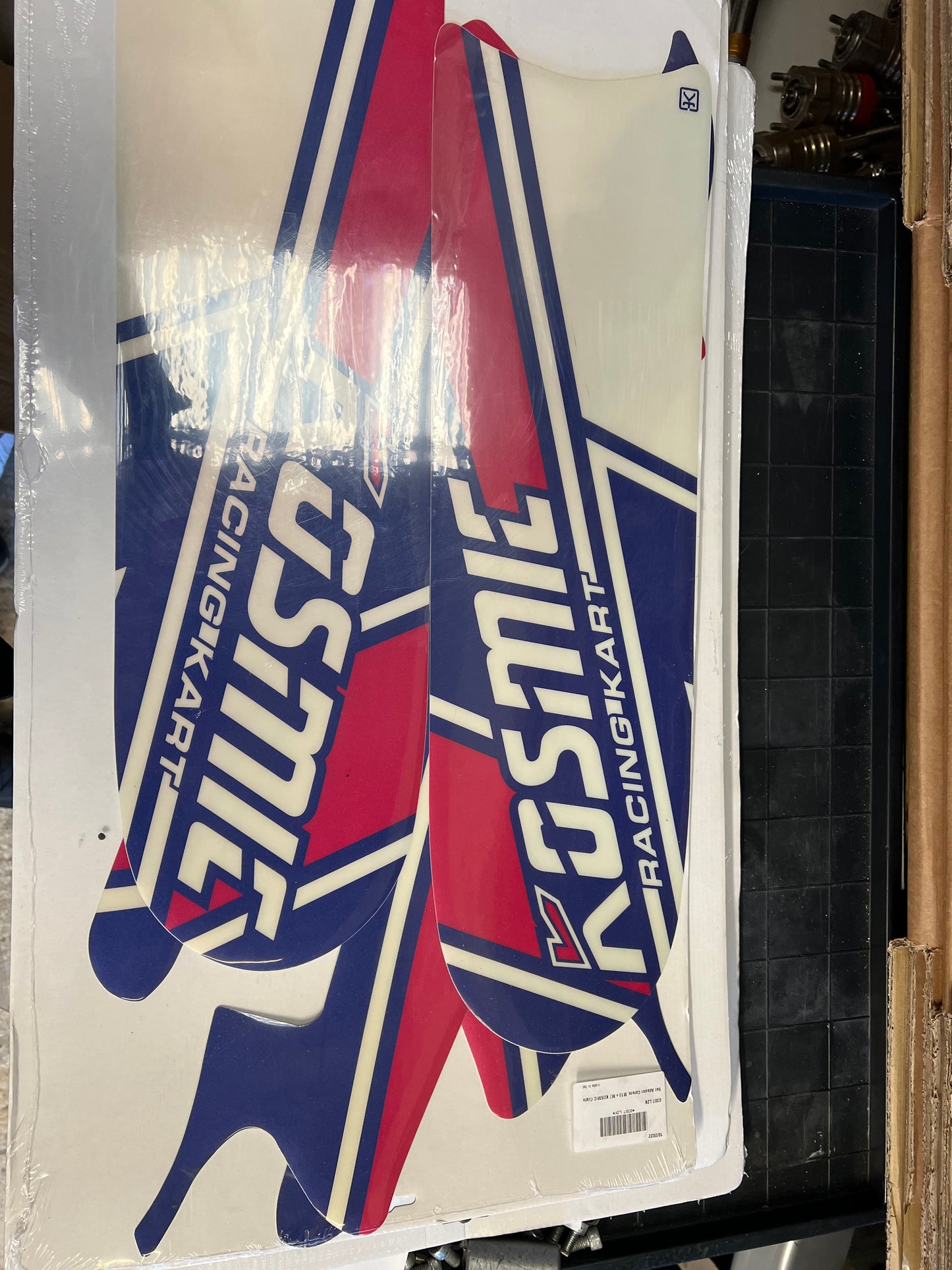 KOSMIC M7 NASSAU STICKERS Sw
