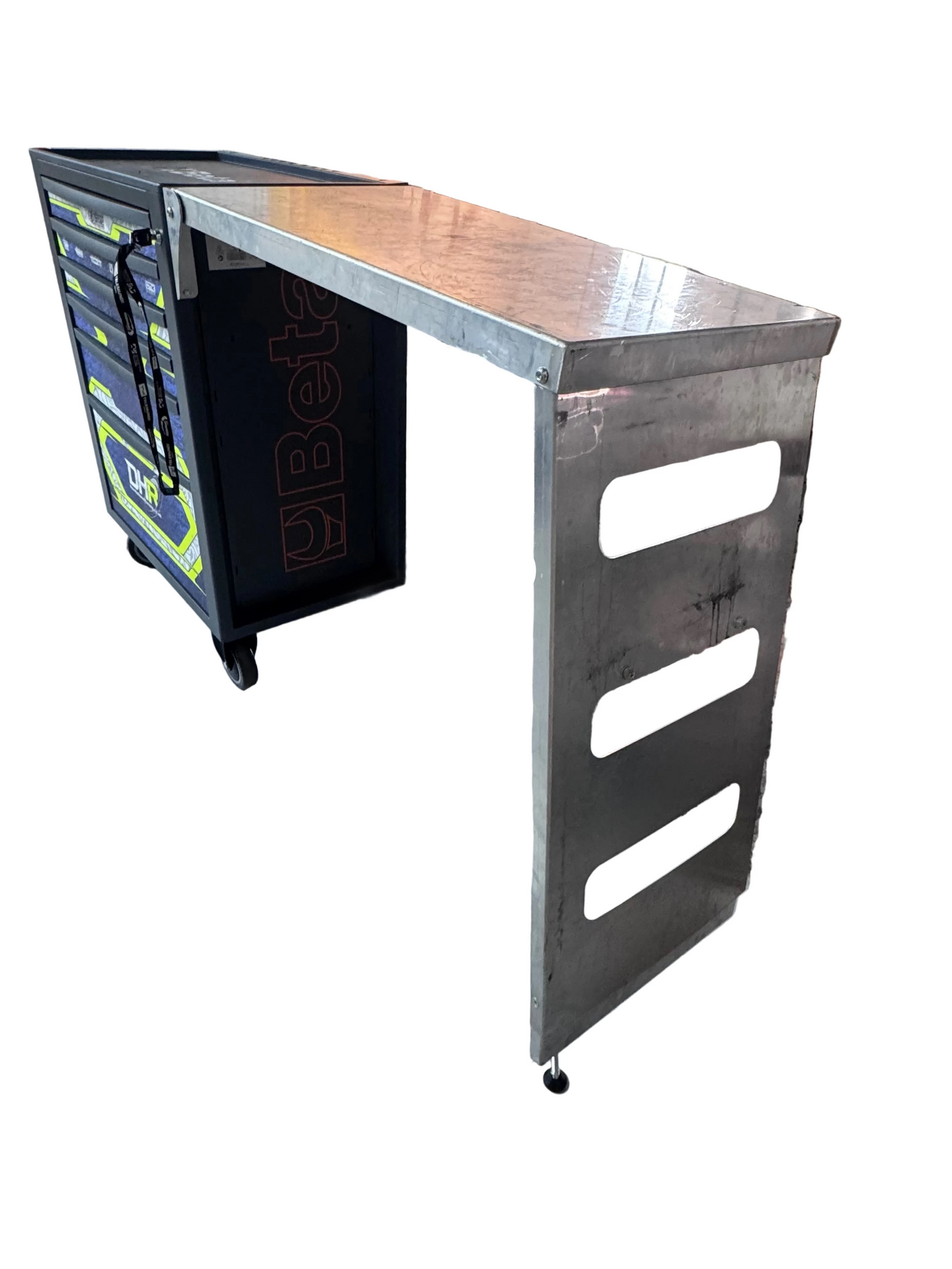 Beta Roll Cab - Like New