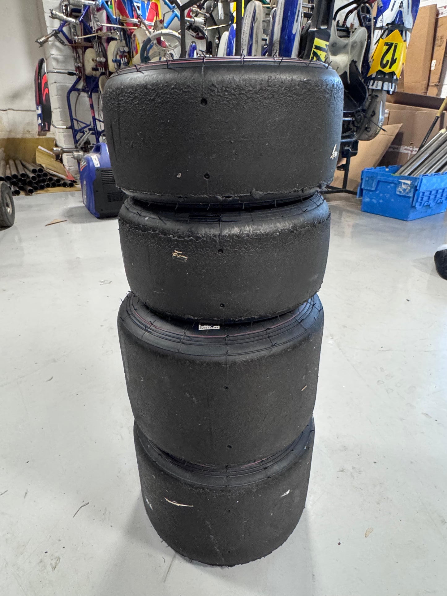 Mojo D2 Tyre Set  ID 115